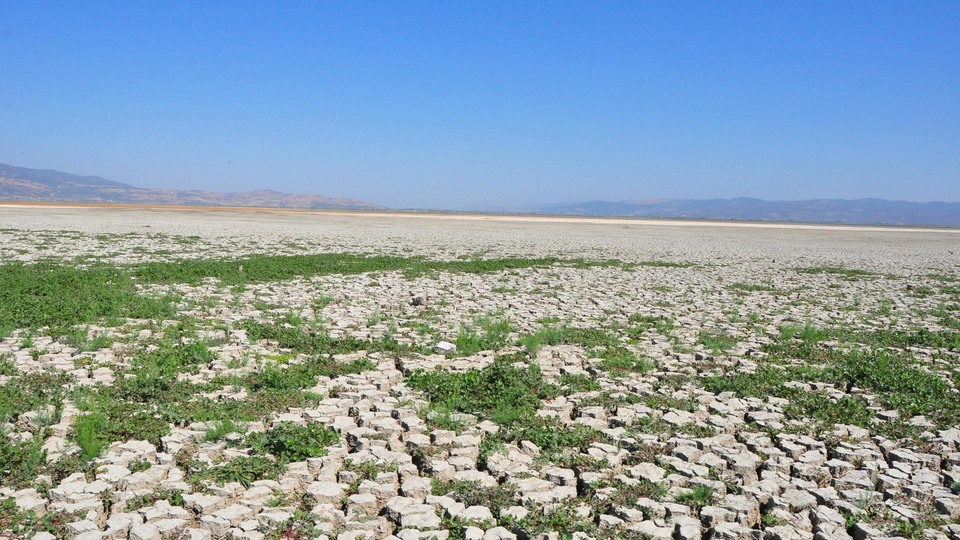 Bakanlık onay verdi! Marmara Gölü'ne su verilecek