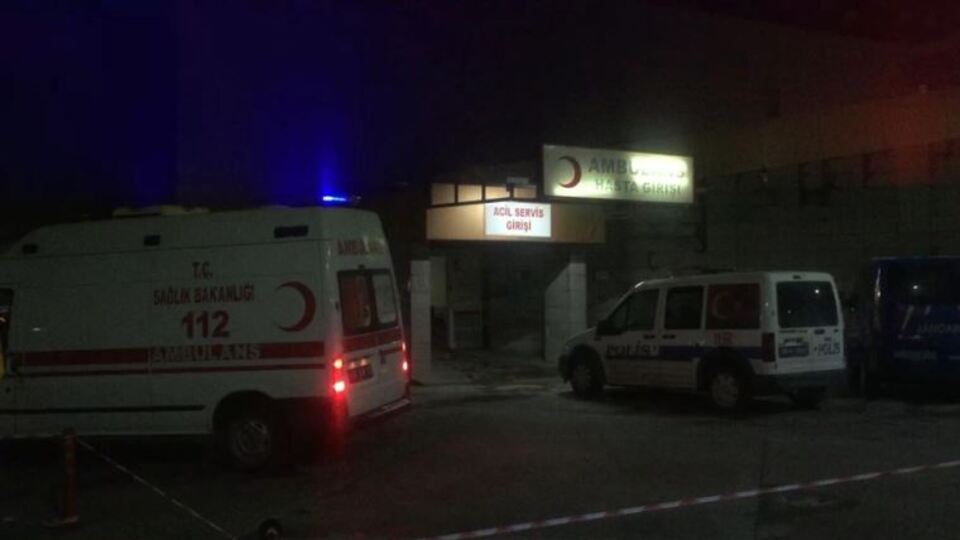 Damadını bıçaklayarak öldürdü