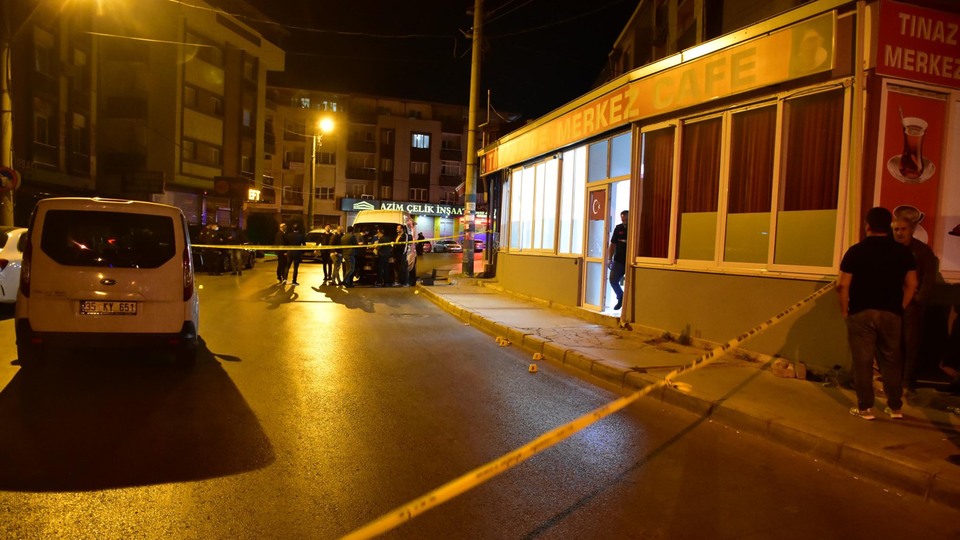 Korkunç olay! Kafeye pompalı tüfekle ateş açtı