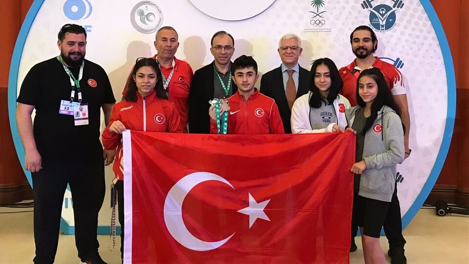 Dünya ikincisi oldular