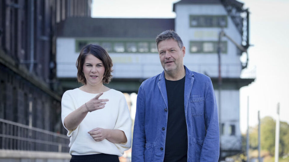 Almanya'da Yeşiller'den hükümet çalışmaları