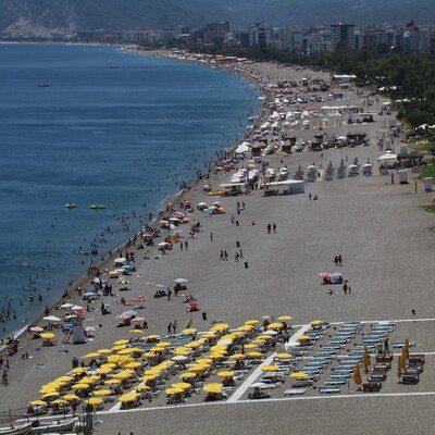 Antalya'ya Rus ve İngiliz turist akını