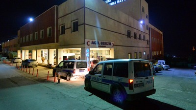 Korkunç şüphe! Erkek arkadaşının silahıyla vuruldu