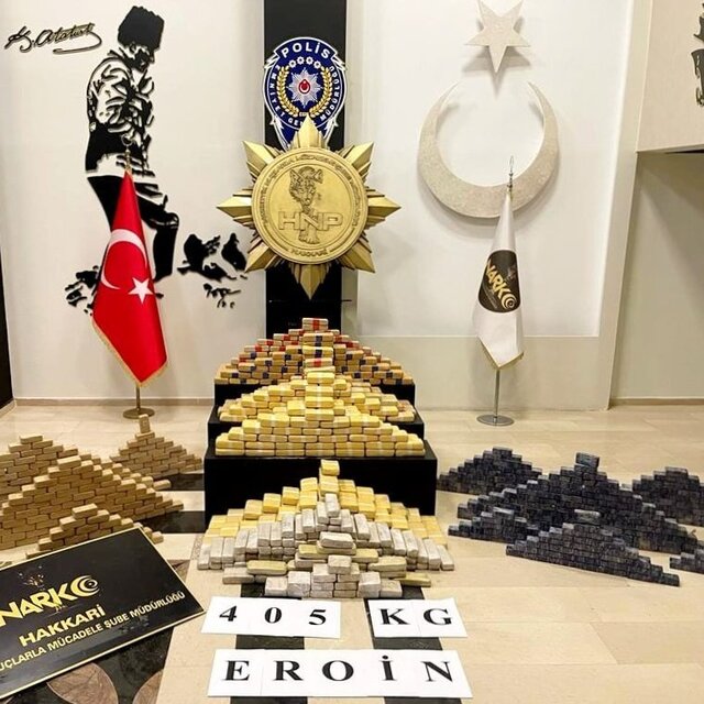 Bakan Soylu 'Türk polisi yakalar' diyerek duyurdu