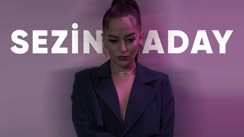 Müzik dünyasına 'Psikolojin Bozuk' ile giriş yaptı