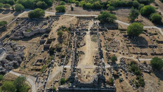 Turist olarak gelmişti, 31 yıldır başkanlığını yapıyor