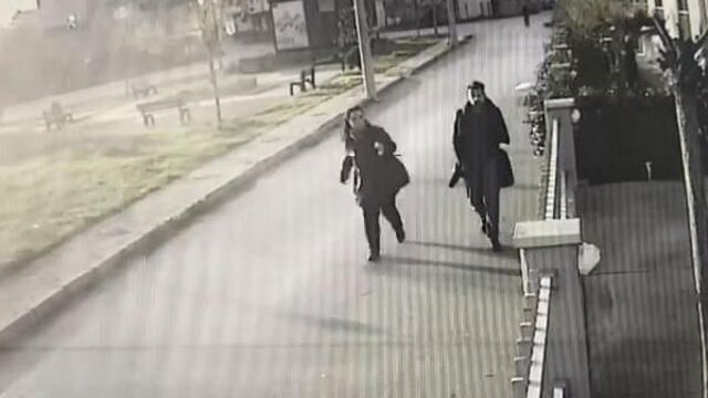 "Ben, kitap okuyup, kütüphaneye giden bir kişiydim"