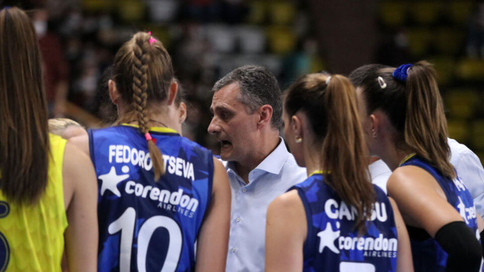 Fenerbahçe Opet set vermedi