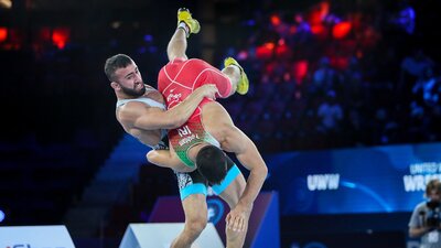 Burhan Akbudak'tan gümüş madalya