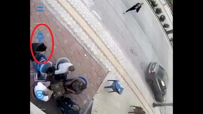 İnanılmaz anlar! Tavla oynayanların kılı kıpırdamadı