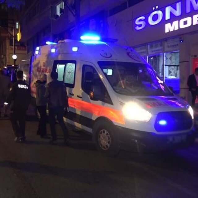 Bursa'da silahlı çatışma: Yoldan geçen kişi vuruldu
