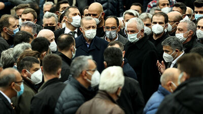 Cumhurbaşkanı Erdoğan, iş adamı Ahmet Gür'ün cenaze törenine katıldı