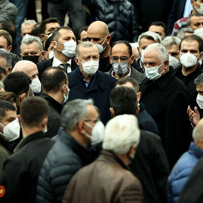 Cumhurbaşkanı Erdoğan, iş adamı Ahmet Gür’ün cenaze törenine katıldı