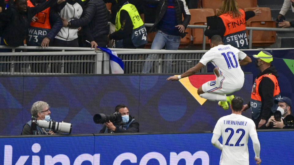 UEFA Uluslar Ligi şampiyonu Fransa!