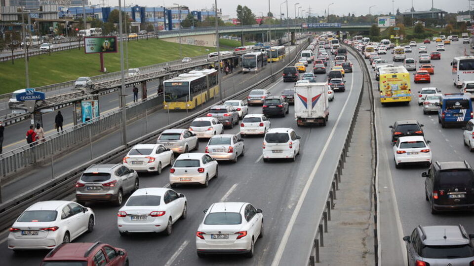 İstanbul'da trafik yoğunluğu! İşte son durum!