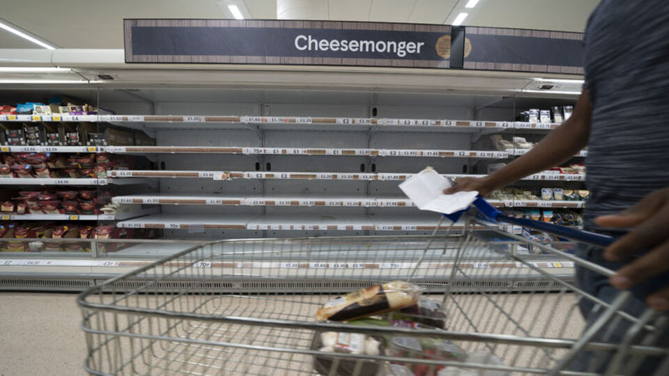 İngiltere'de tedarik krizi: Bazı sektörler durma noktasında!