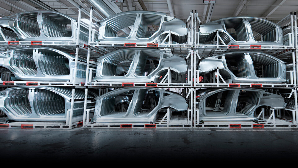 Berlin'de haftada 10 bin araç üretecek