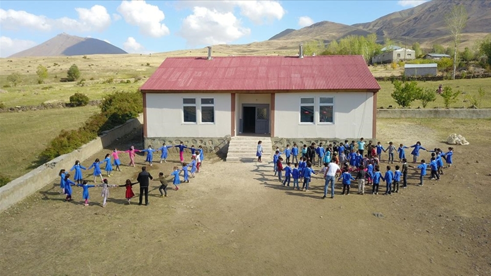 Atıl durumdaki prefabrik okul 4 derslikli eğitim yuvasına dönüştü