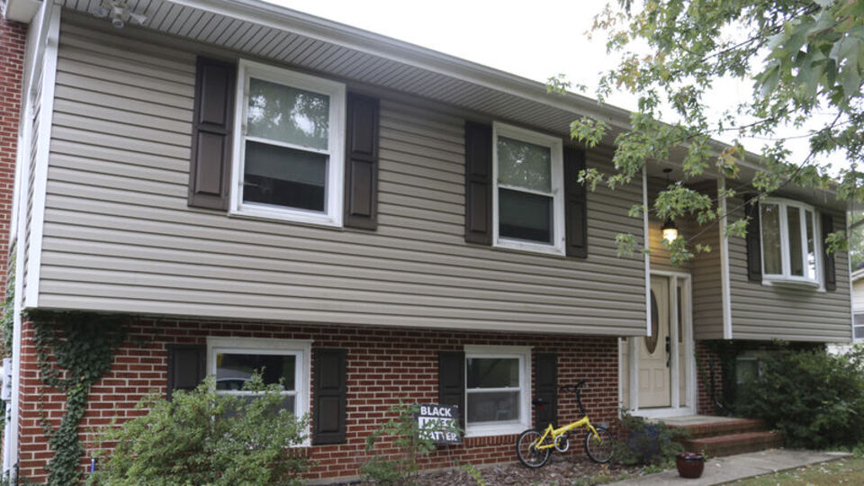 ABD'nin gizli bilgilerini FBI'a sattılar!