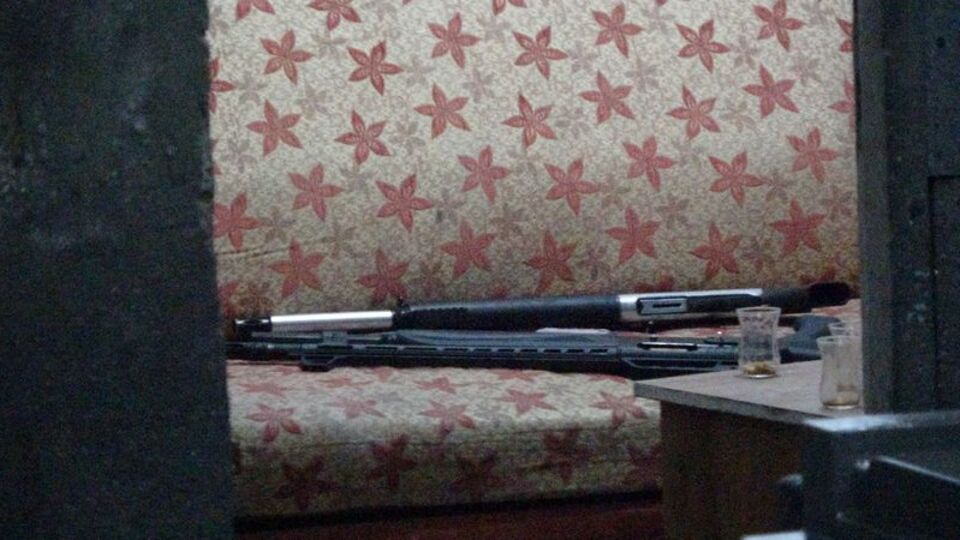 Pompalı tüfekle yüzünden vuruldu!