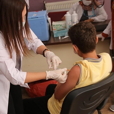 12 yaş üzeri çocuklar için 'aşı' çağrısı