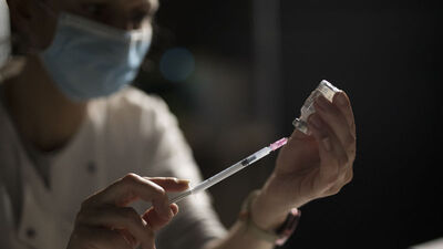 Sağlık Bakanlığı, koronavirüs aşı rehberini güncelledi