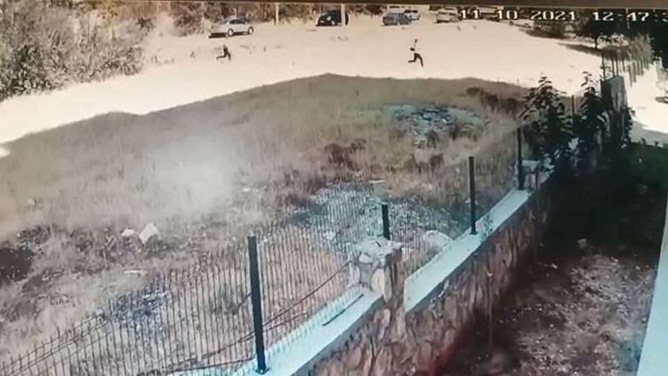 Vahşetin görüntüsü! Eşini kovalayıp vurdu