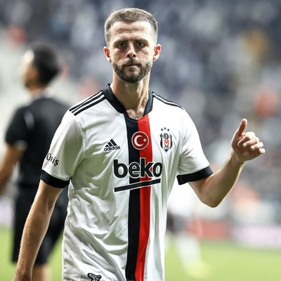 Beşiktaş'tan ayrılık için tarih verdi