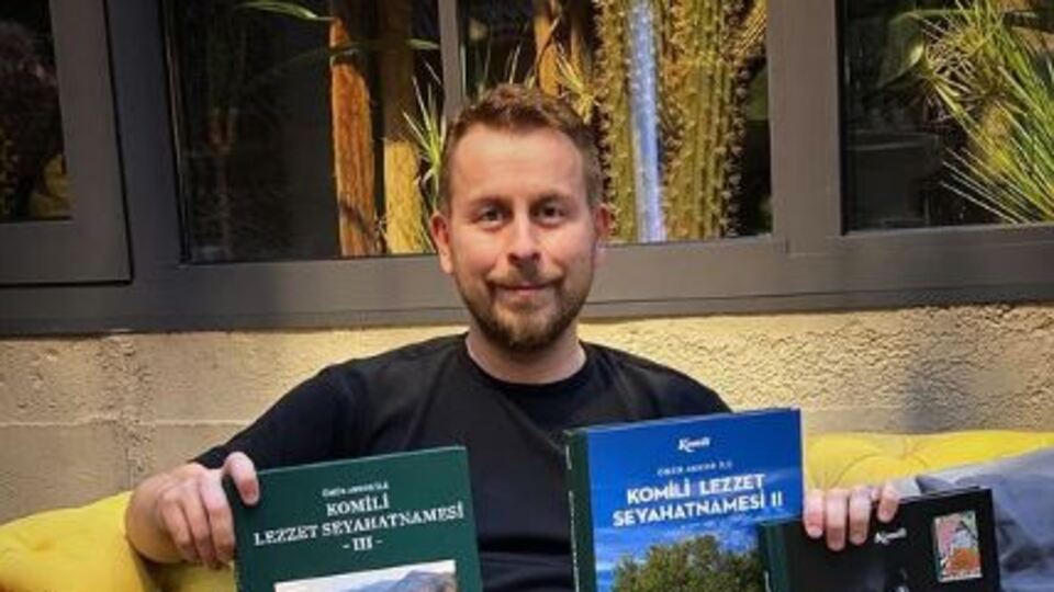 Şef Ömür Akkor kimdir?