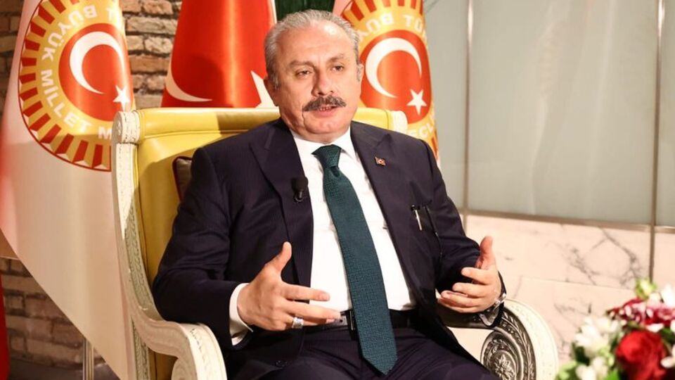 Güçlendirilmiş parlamenter sistemi açıklaması