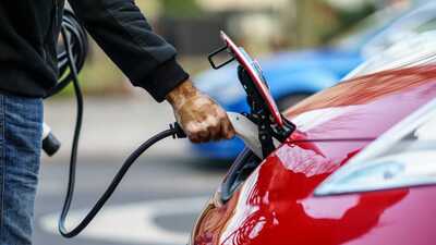 'Elektrikli araç cazip hale getirilmeli'