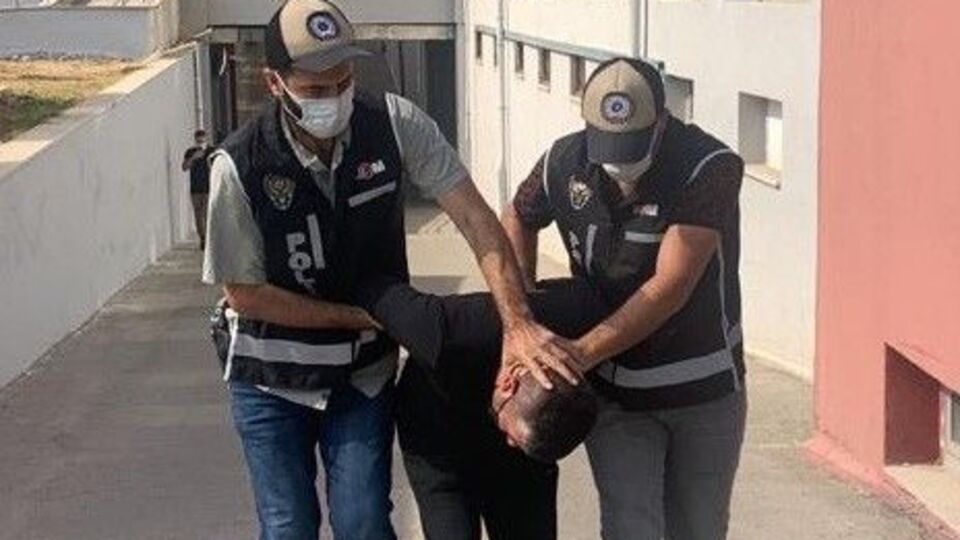 İki kişiyi öldürecekti! 43 yıl hapisle aranıyordu!