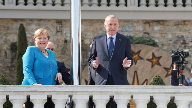Erdoğan ve Merkel'den önemli açıklamalar!