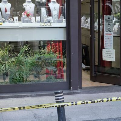 20 milyon TL’lik mücevheri sifona saklamışlar