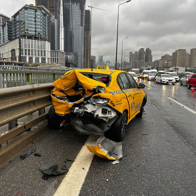 İstanbul'da yağışlı hava kazaya sebep oldu: 2 yaralı