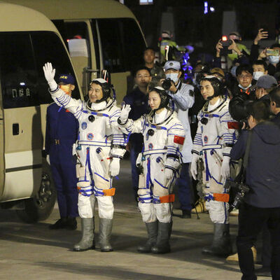 Çinli ikinci taykonot ekibi göreve başladı!