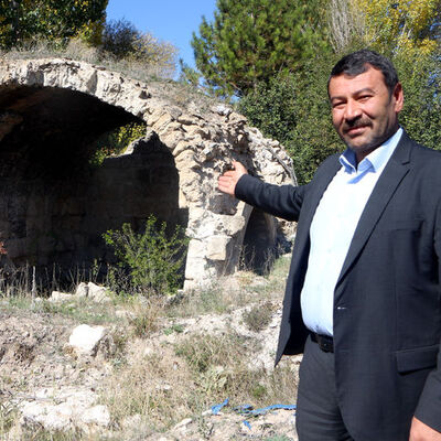 783 yıllık Selçuklu hanında defineci talanı