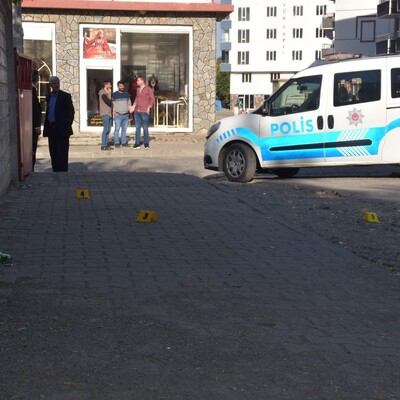 Markete giden aileye silahlı saldırı!