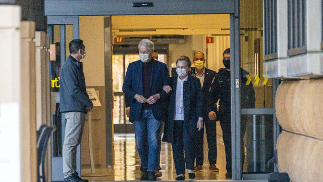 Bill Clinton taburcu edildi