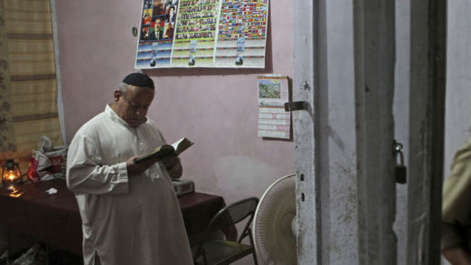 Afganistan'daki son Yahudi Simantov, İstanbul'da