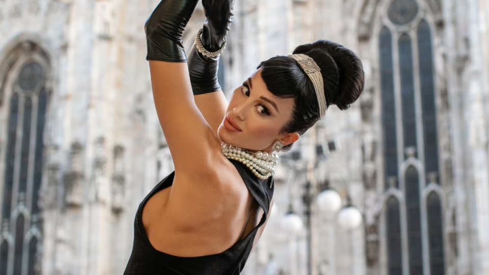 Audrey Hepburn'ü canlandırdı