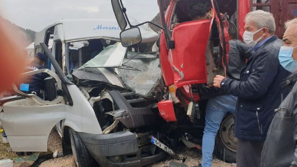 Kafa kafaya facia: Ölü ve yaralılar var