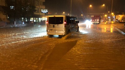 Rize'yi şiddetli sağanak vurdu