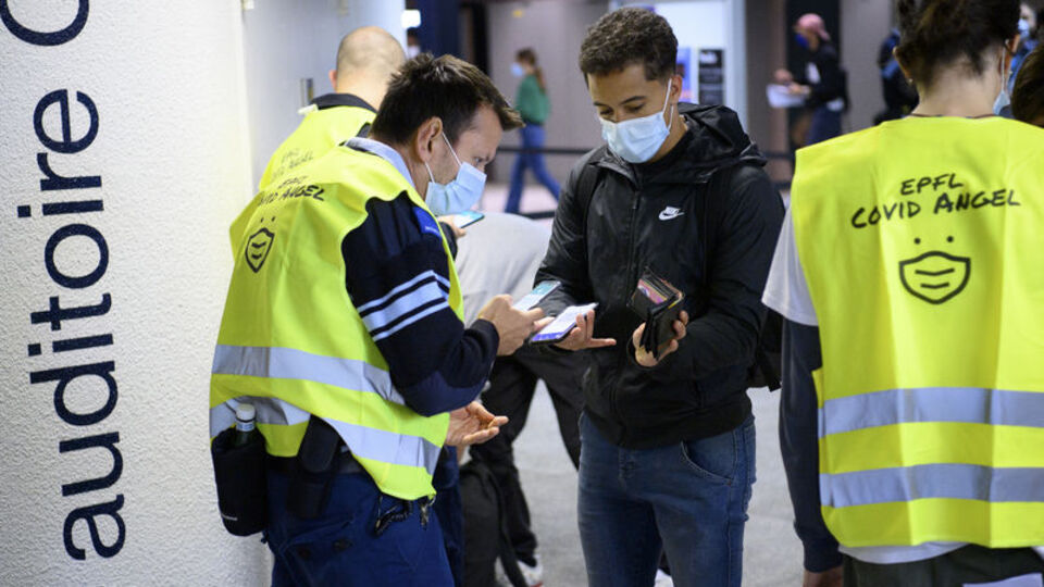 İsviçre'de "aşı sertifikası" referandumu