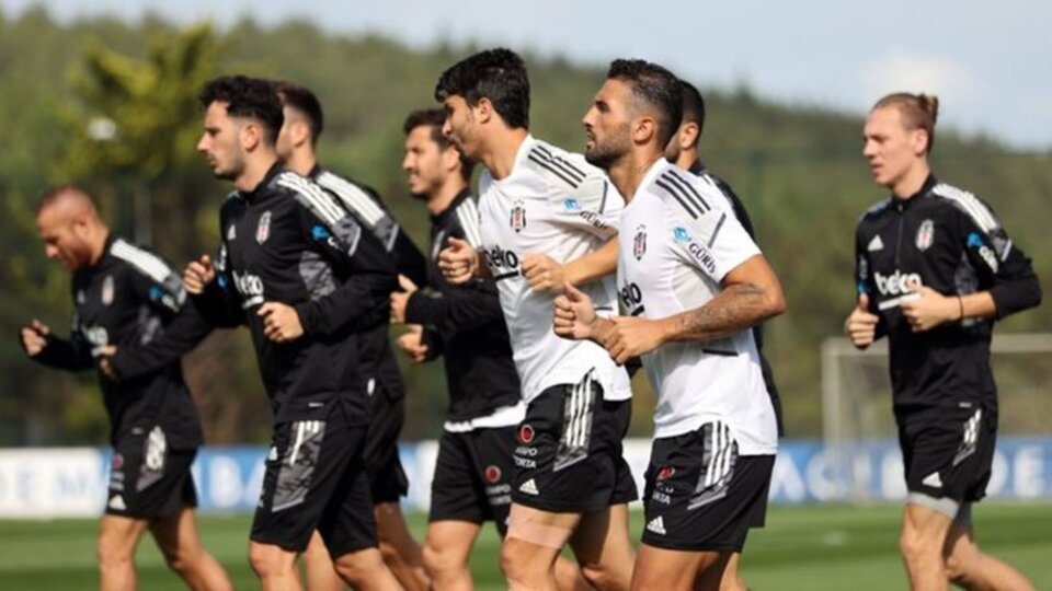 Beşiktaş-Sporting Lizbon maçı saat kaçta başlayacak?