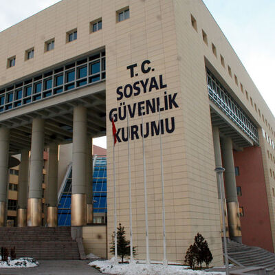 SGK’dan 150 bin kişiye SMS