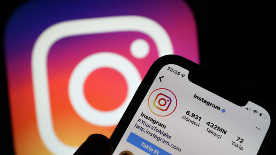3 genç kızdan 1'i Instagram yüzünden kendini beğenmiyor