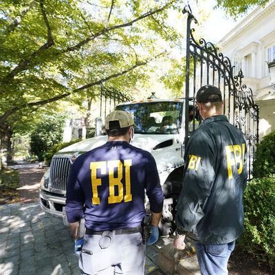 FBI, Putin'e yakın Rus iş insanının evini bastı