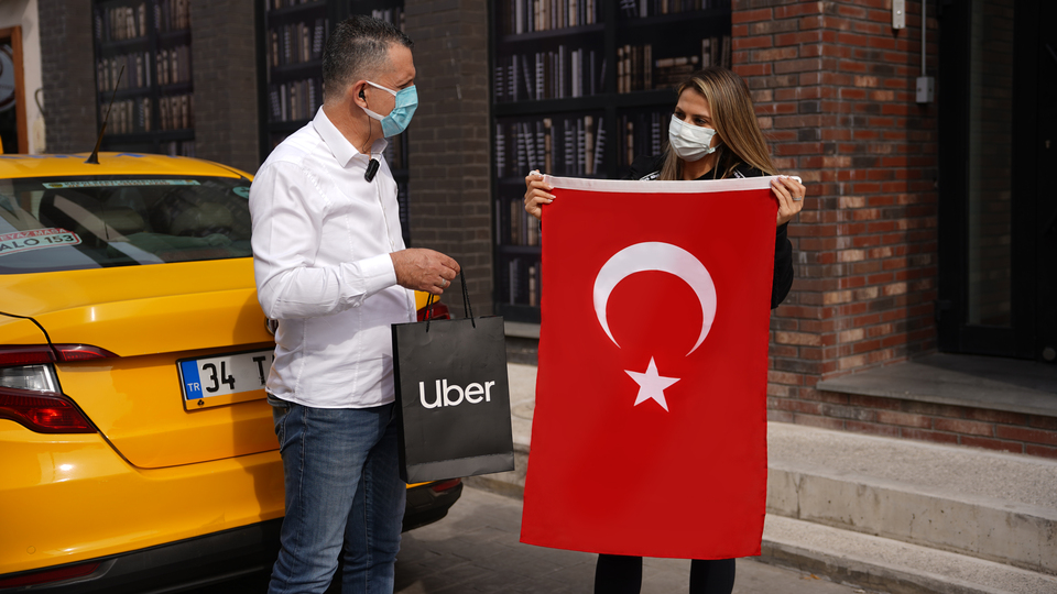 Bayrak kampanyası başlattı