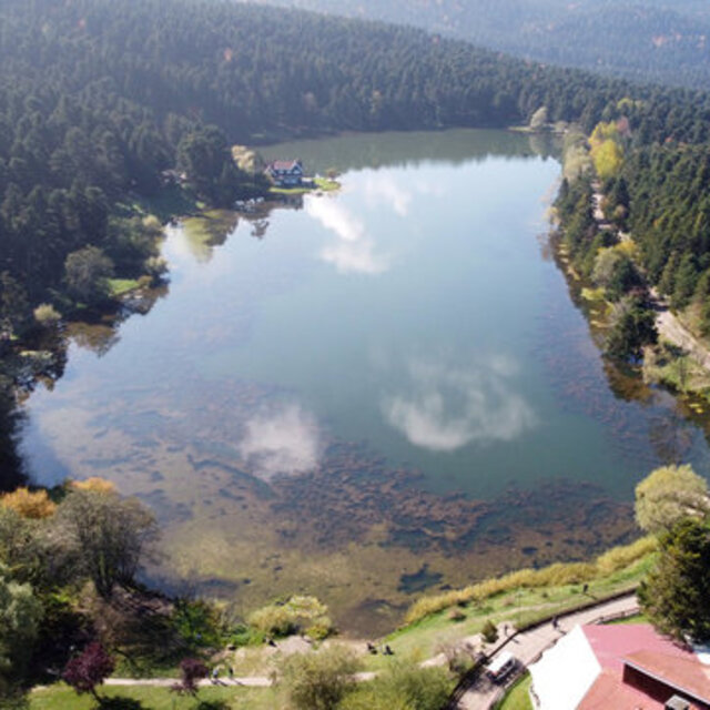 Gölcük Tabiat Parkı'nda sonbahar renkleri